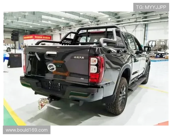 2.5T国六柴油+四驱,外观很霸气内饰很豪华,中兴领主新车型曝光