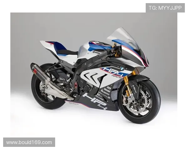 2013款 宝马 重型跑车 BMW HP4 abs 顶配 竞赛版（视频+高清）